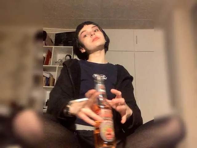 Live sex webcam photo for NastyaMurGustav #292230504