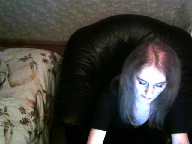 Live sex webcam photo for Nata85085 #277550112