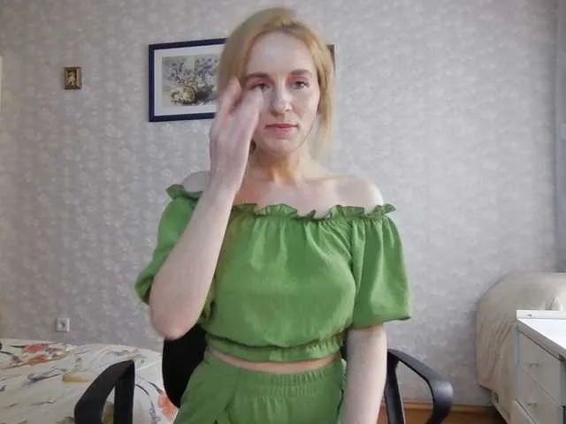 Live sex webcam photo for Nata85085 #291105057