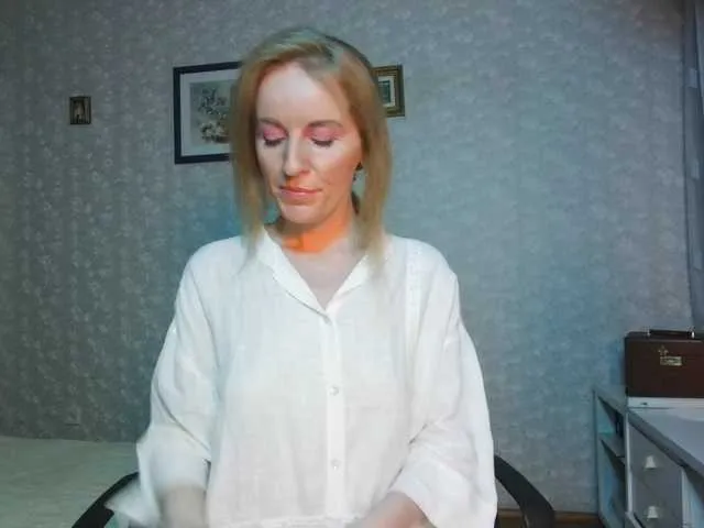 Live sex webcam photo for Nata85085 #291401158