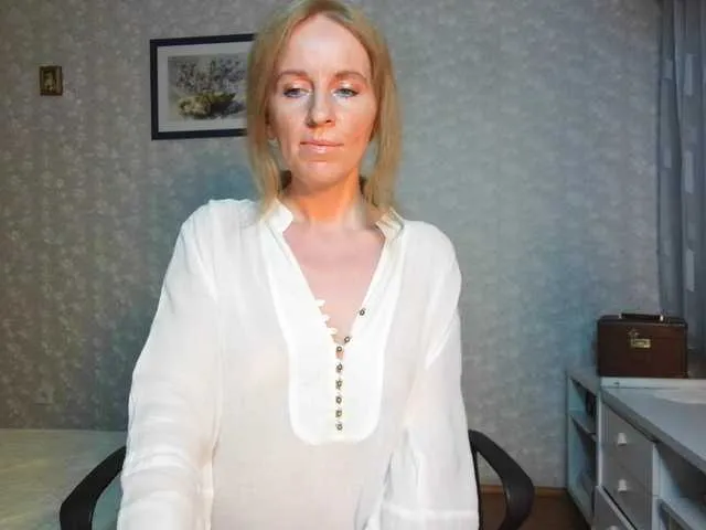 Live sex webcam photo for Nata85085 #291450650