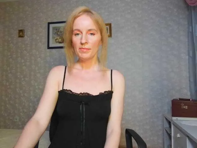 Live sex webcam photo for Nata85085 #291530240