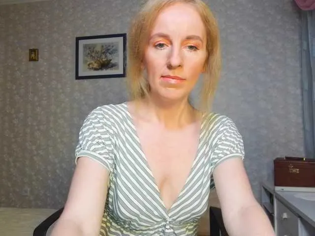 Live sex webcam photo for Nata85085 #291544297