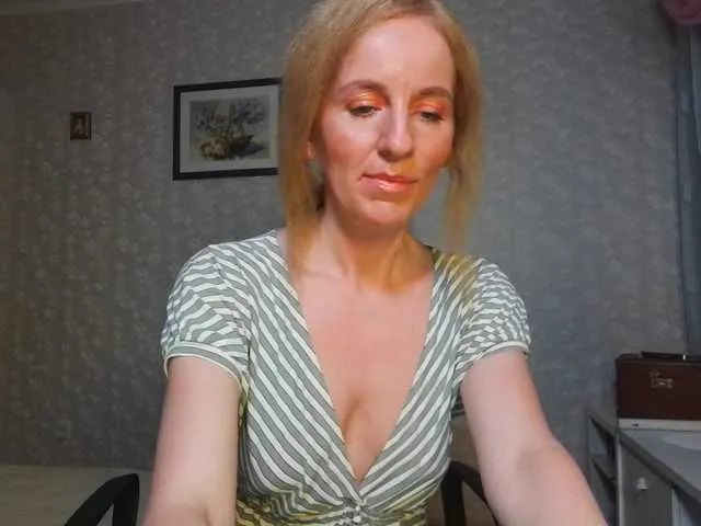 Live sex webcam photo for Nata85085 #291546068