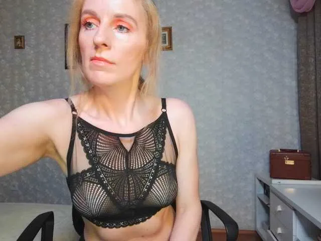 Live sex webcam photo for Nata85085 #291604319