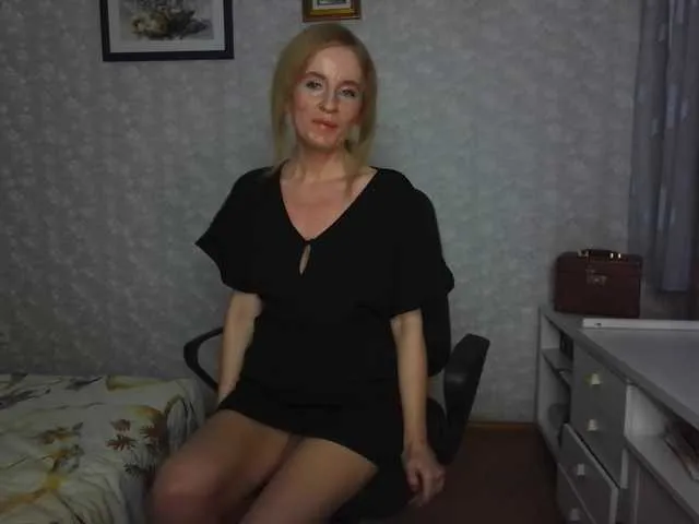 Live sex webcam photo for Nata85085 #292125624