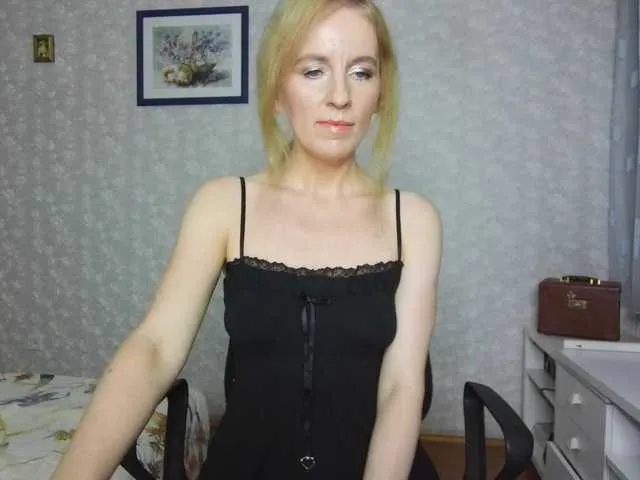 Live sex webcam photo for Nata85085 #292171495