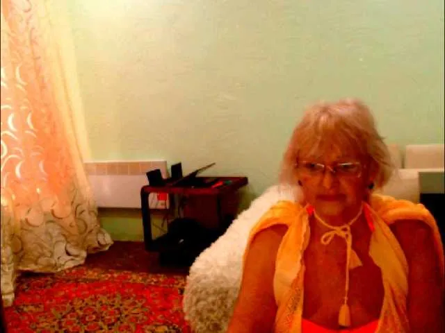 Live sex webcam photo for Natalia7634 #292032652