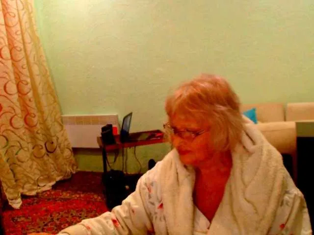 Live sex webcam photo for Natalia7634 #292042875