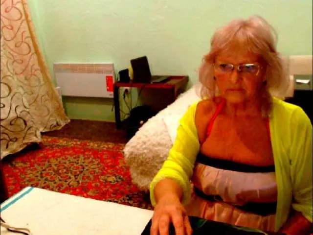 Live sex webcam photo for Natalia7634 #292185159