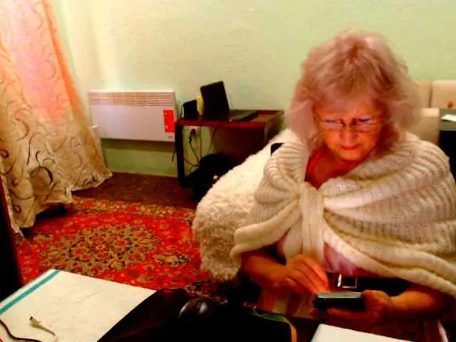 Live sex webcam photo for Natalia7634 #292188152