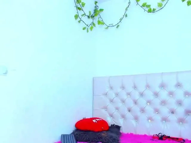 Live sex webcam photo for NataliaTompson #290910276