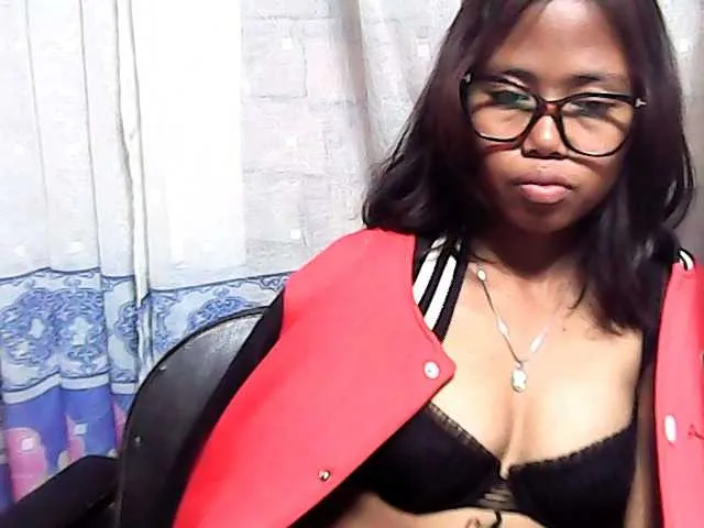 Live sex webcam photo for Natalie-Luxa #293769680