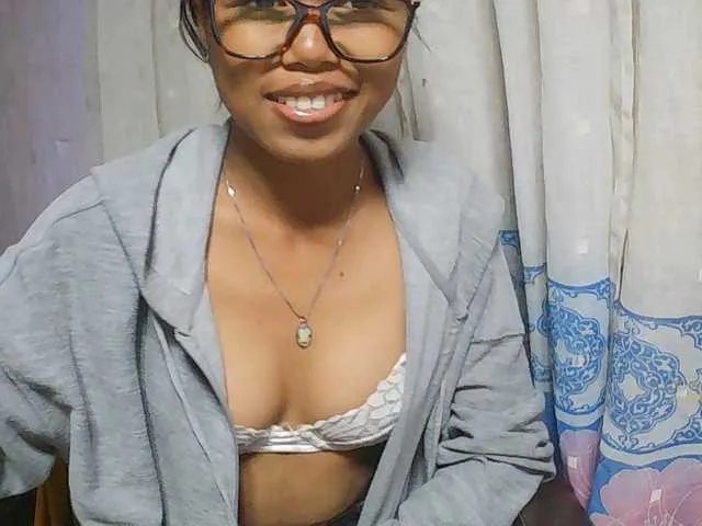 Live sex webcam photo for Natalie-Luxa #293968649