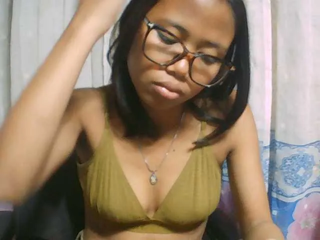 Live sex webcam photo for Natalie-Luxa #293977736