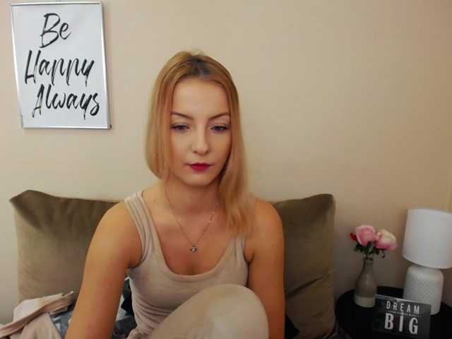 Live sex webcam photo for NatalieKiss #273050272