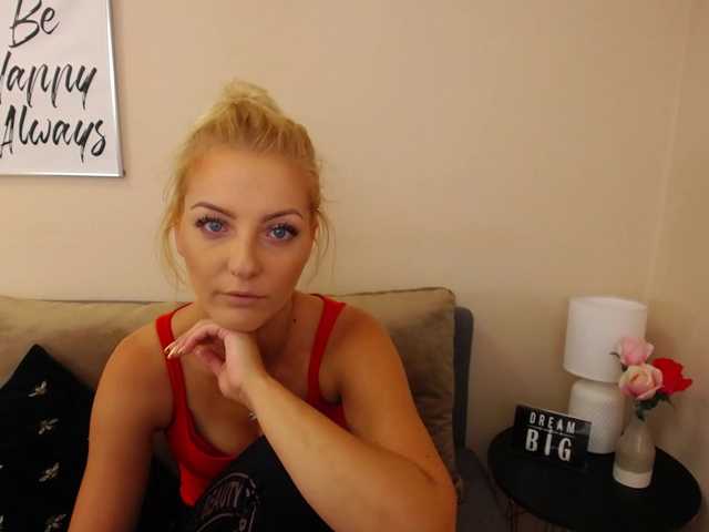 Live sex webcam photo for NatalieKiss #273810649