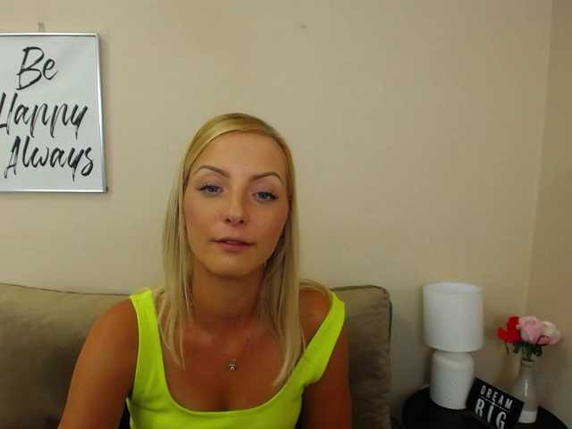 Live sex webcam photo for NatalieKiss #274043408