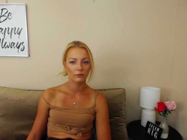 Live sex webcam photo for NatalieKiss #274115694