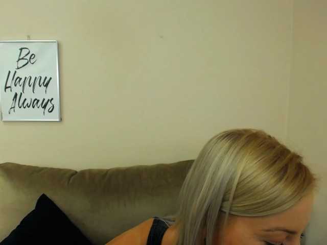 Live sex webcam photo for NatalieKiss #274209591