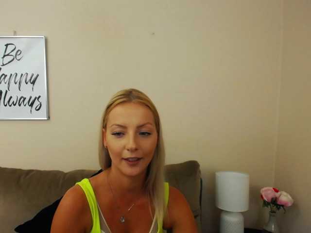 Live sex webcam photo for NatalieKiss #274319596