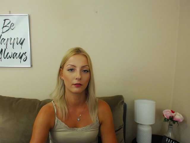 Live sex webcam photo for NatalieKiss #274341786