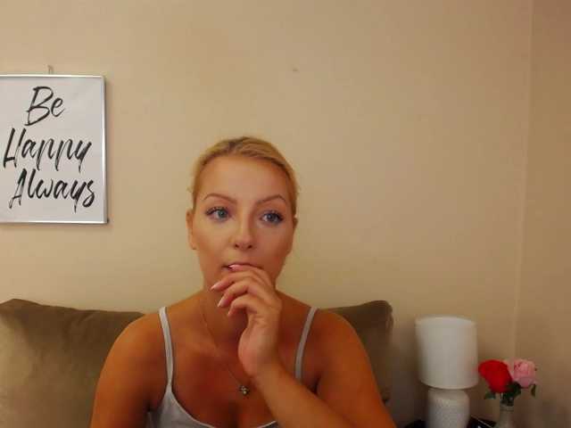 Live sex webcam photo for NatalieKiss #274468943