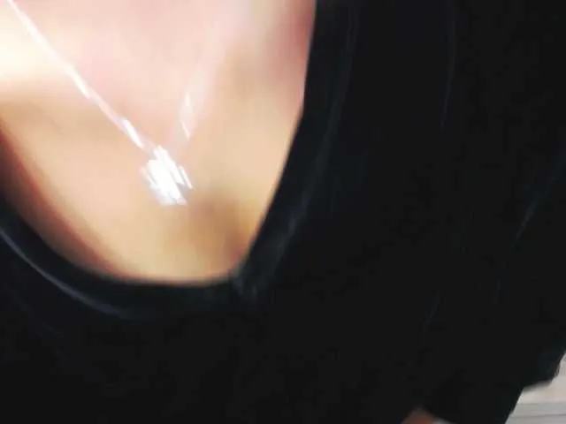 Live sex webcam photo for NatalieKiss #276167039