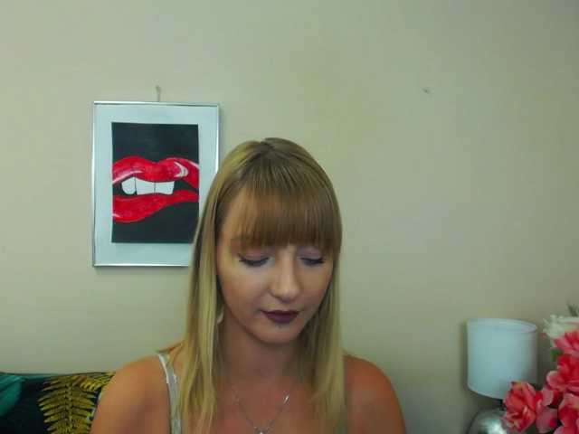 Live sex webcam photo for NatalieKiss #277064043