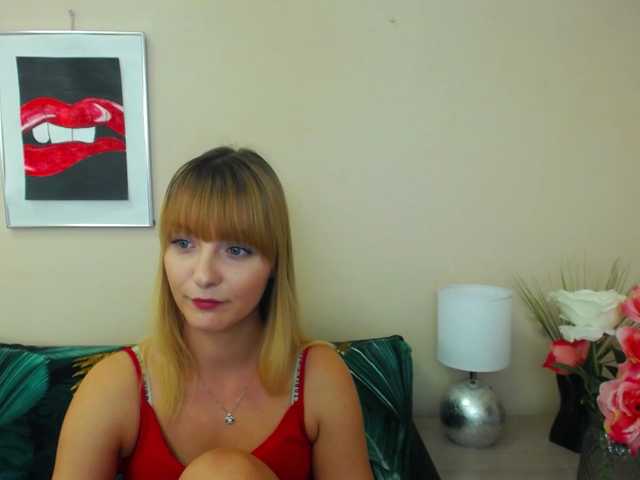 Live sex webcam photo for NatalieKiss #277703538