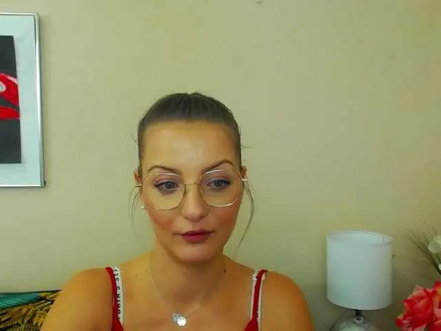 Live sex webcam photo for NatalieKiss #290298926