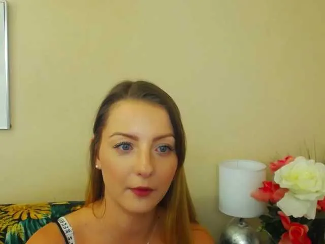 Live sex webcam photo for NatalieKiss #290386309