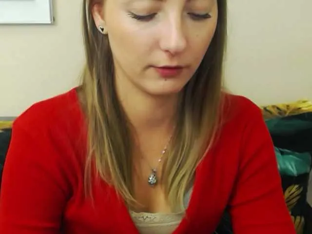 Live sex webcam photo for NatalieKiss #292213257