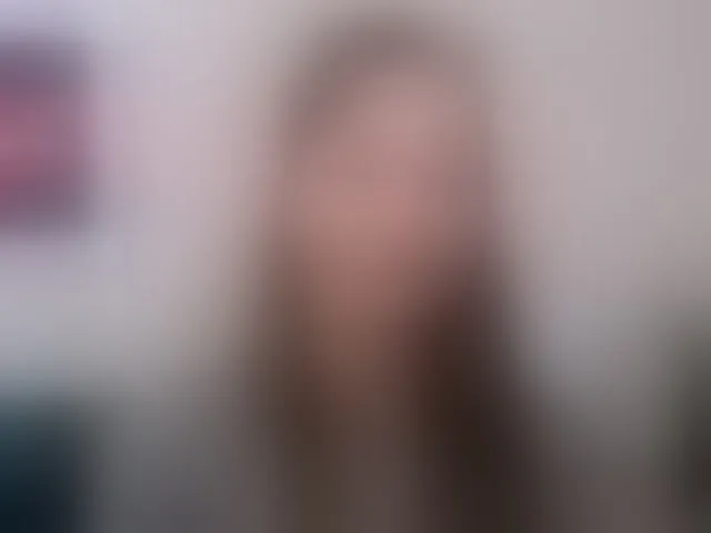 Live sex webcam photo for NatalieKiss #294189846