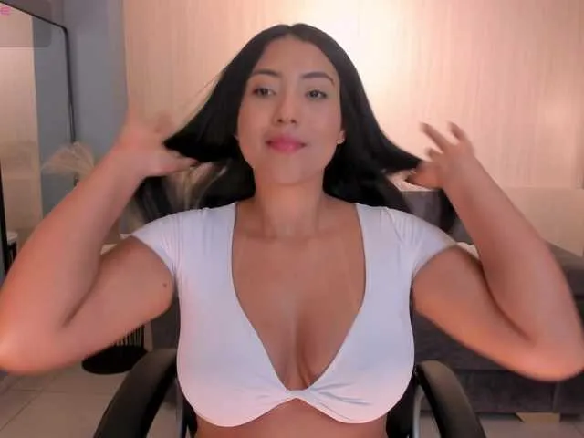 Live sex webcam photo for NatalieLewis #293208957