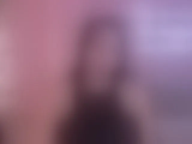 Live sex webcam photo for NatalieLewis #293765872