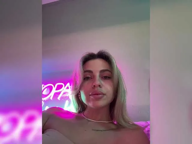 Live sex webcam photo for Nataliecroys #290524900