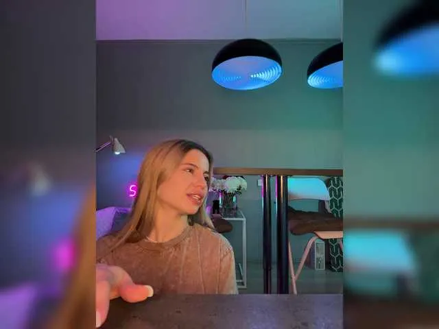 Live sex webcam photo for Nataliecroys #291381814