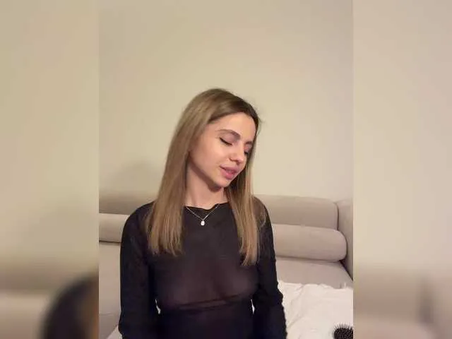 Live sex webcam photo for Nataliecroys #293175042