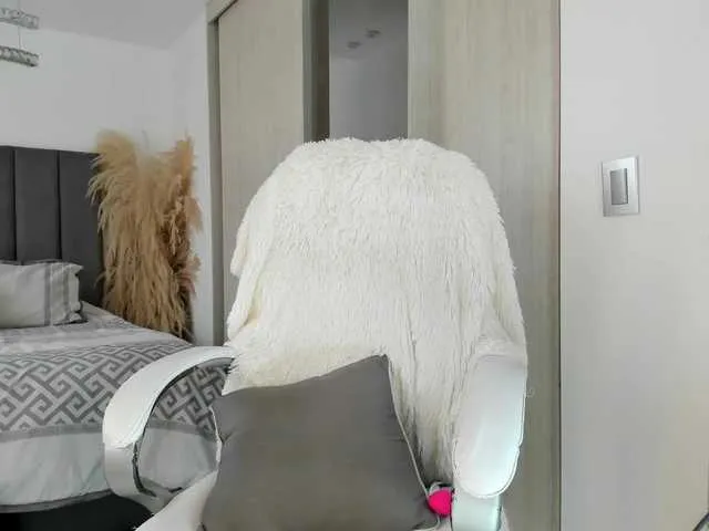 Live sex webcam photo for NatalieeClark #291121242