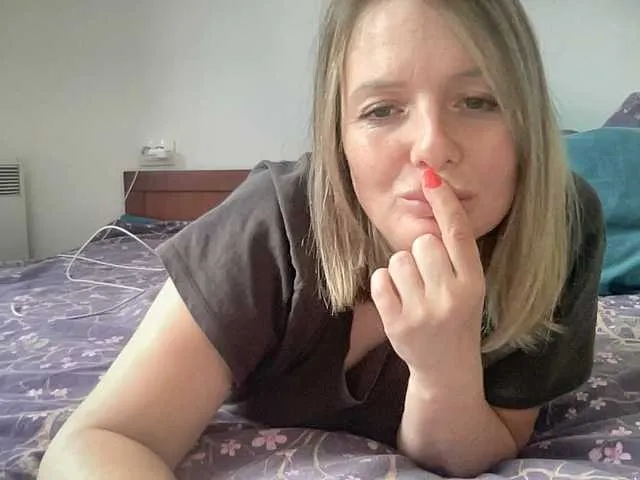 Live sex webcam photo for Natalii87 #291138652