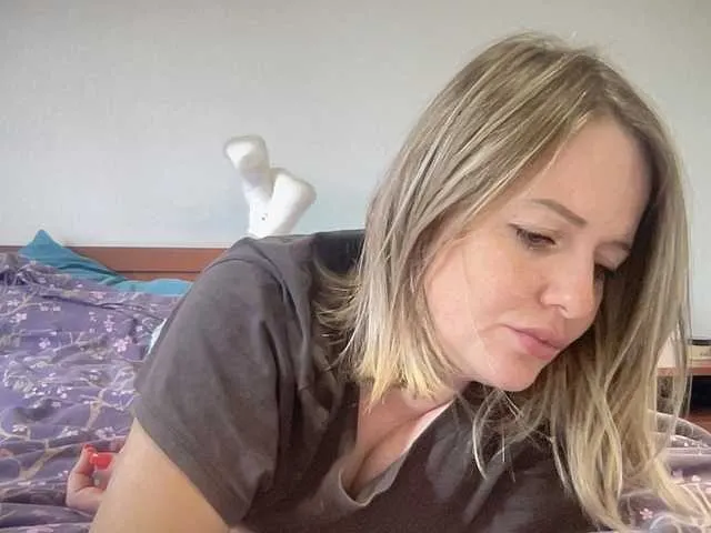 Live sex webcam photo for Natalii87 #291152132