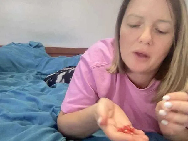 Live sex webcam photo for Natalii87 #292067278