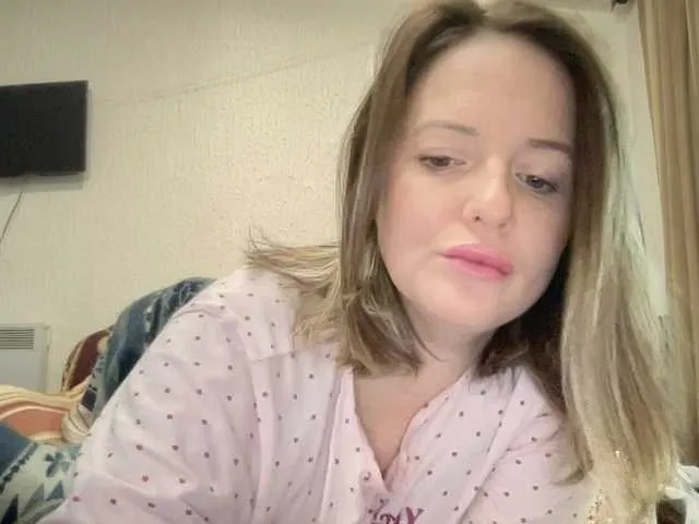 Live sex webcam photo for Natalii87 #292376689