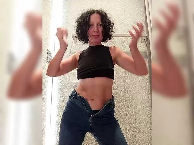 Live sex webcam photo for NatalinaJazzy #291831121