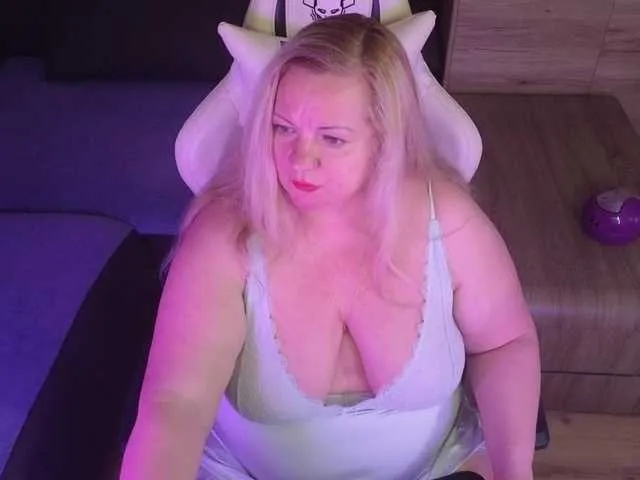 Live sex webcam photo for Natalli888 #292682477