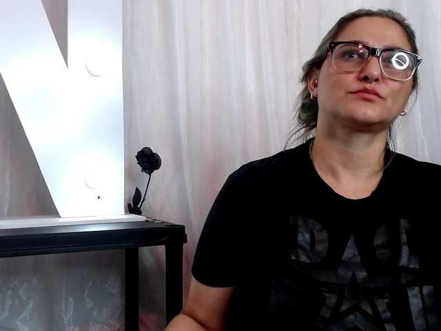 Live sex webcam photo for Natalliecolliz #290293383