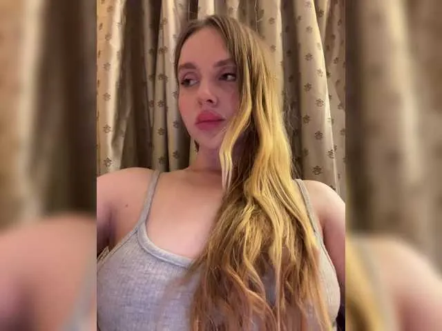 Live sex webcam photo for Natalymoodhot #291788213