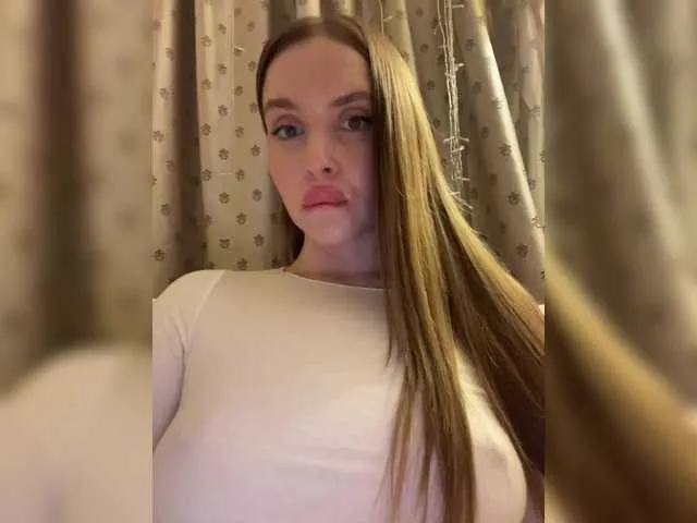 Live sex webcam photo for Natalymoodhot #292036579