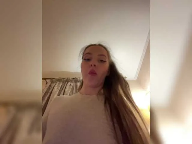 Live sex webcam photo for Natalymoodhot #292204407